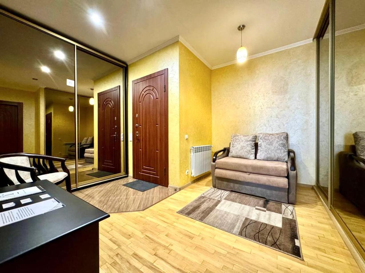 Apartpoltava Вишукані Просторі Апартаменти, Аграрний Університет, Звітна Документація Екстер'єр фото